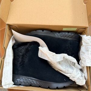 Skechers On-The-Go Black Boots